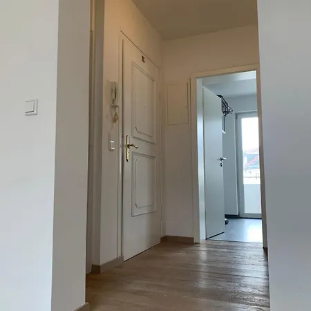 Schoene Und Gemuetliche In Der Naehe Der Burg Daire